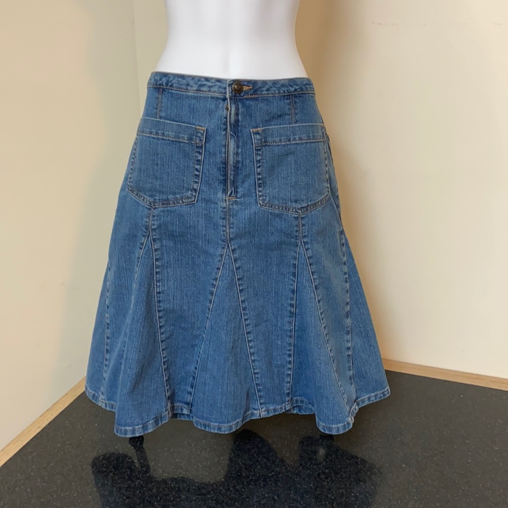 Jean skirt great conditions size 8
